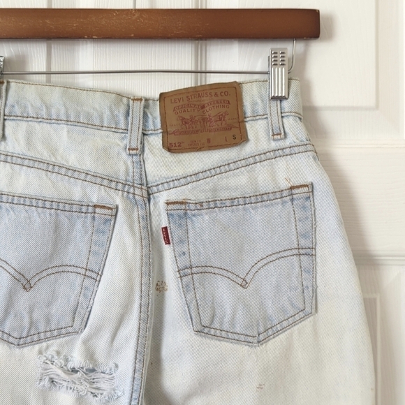 Levi's 90's Vintage 512 Light Wash High Waisted Slim Fit Tapered Leg Mom Jeans 5 - Picture 13 of 16